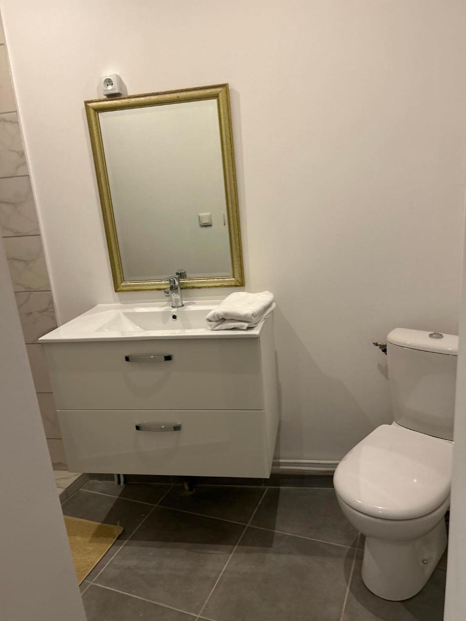 Top Appartement Centre Ville Valenciennes Bagian luar foto